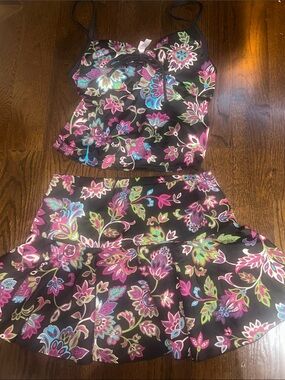 NWOT Victoria’s Secret Tankini Set w/ Skirt Swimsuit Z39